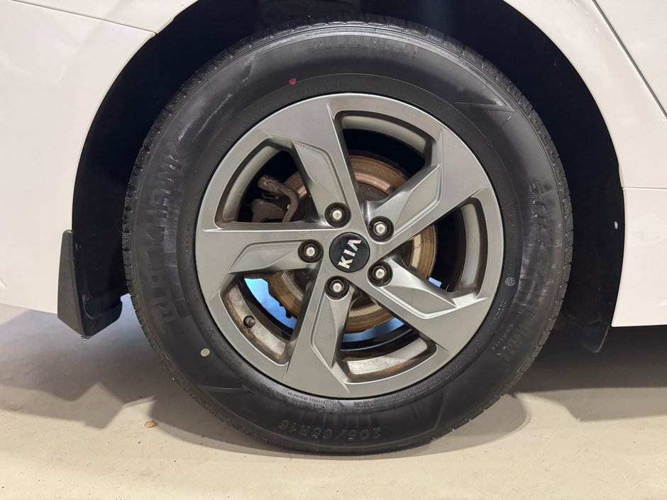 2021 Kia K5 LX-32