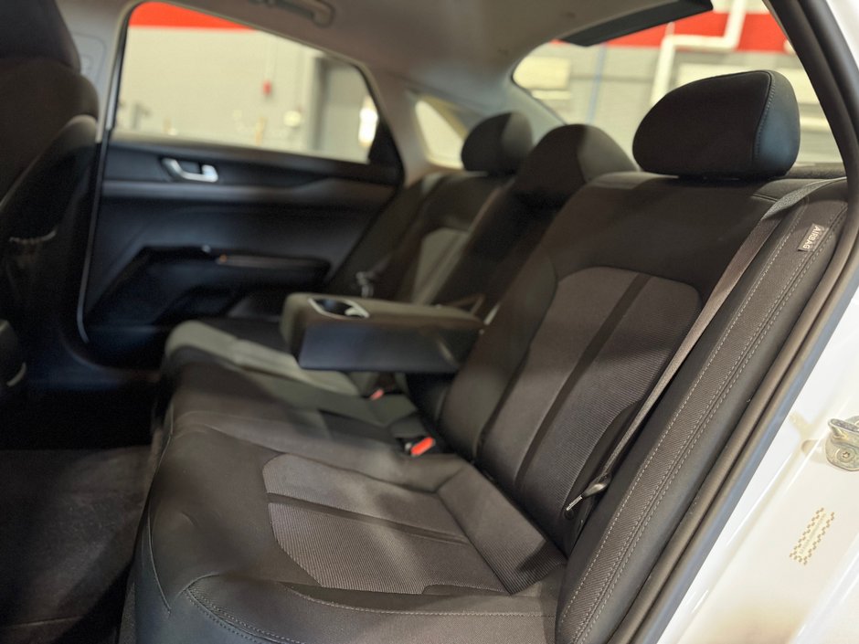 2021 Kia K5 LX-16