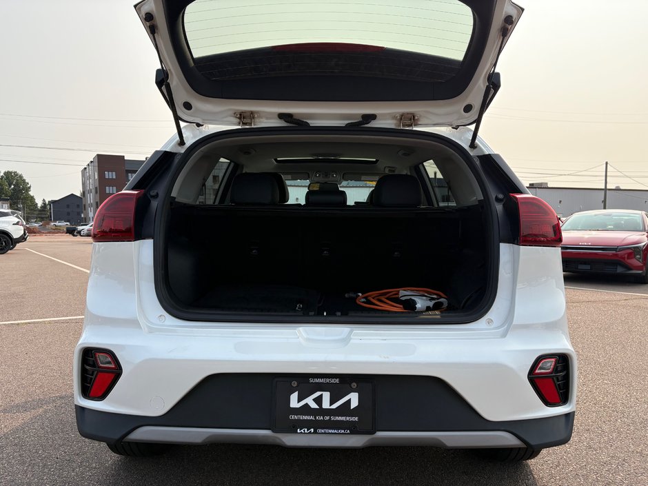 2022 Kia Niro Plug-In Hybrid EX-10