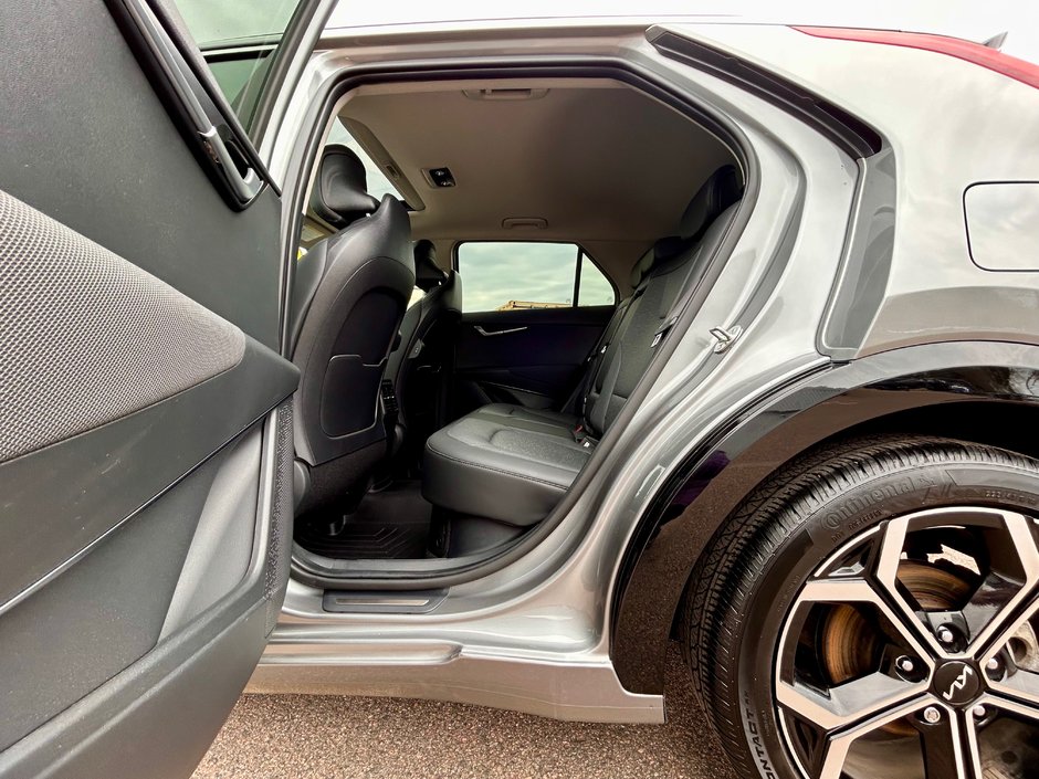 2023 Kia Niro SX-21