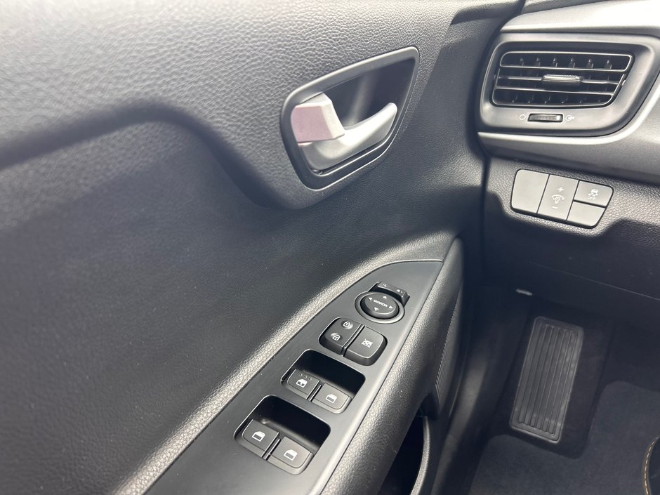 2020 Kia RIO 5-DOOR LX+-25