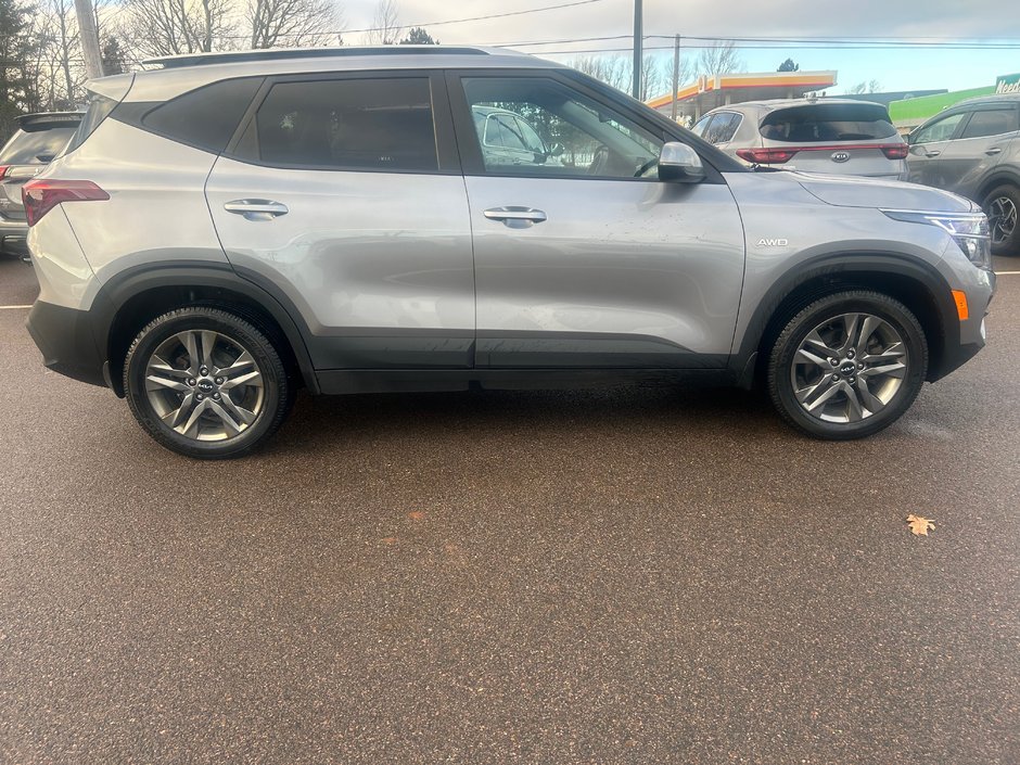 2022 Kia Seltos LX AWD-1