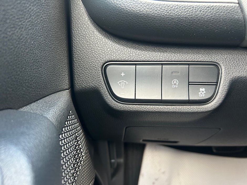 2022 Kia Seltos LX AWD-24