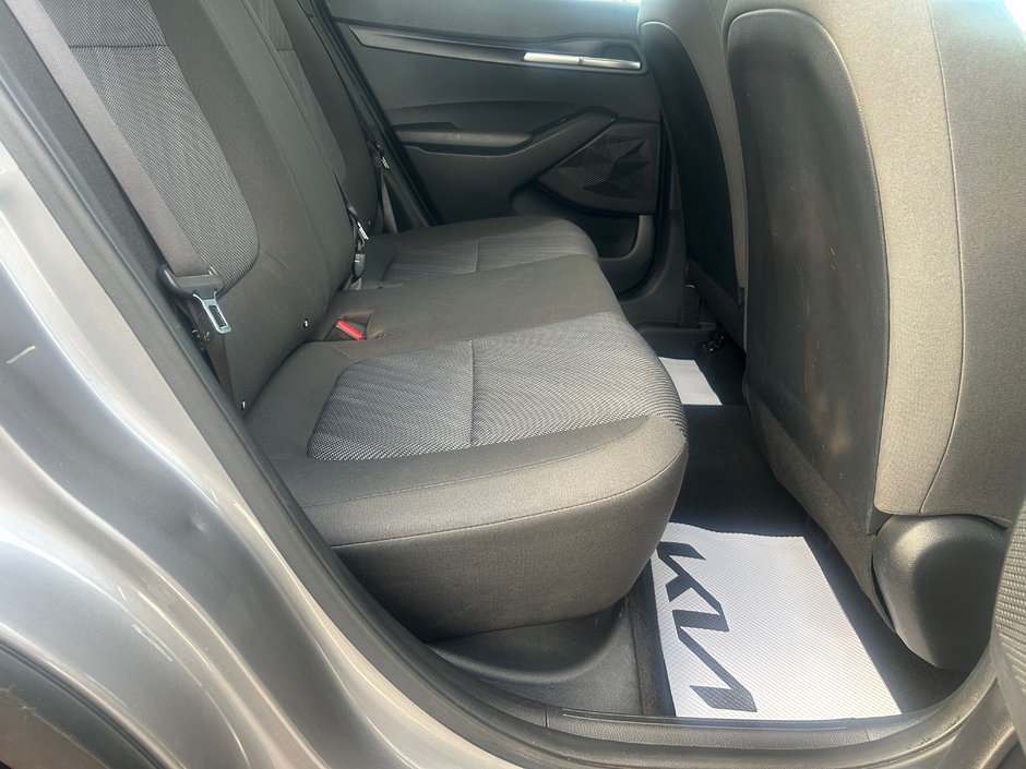 2022 Kia Seltos LX AWD-11