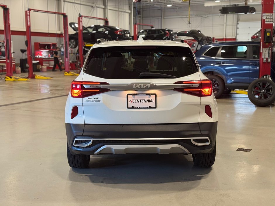 2023 Kia Seltos EX AWD-4