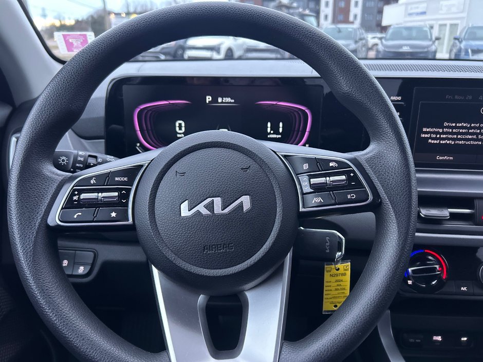 2024 Kia Seltos LX AWD-17