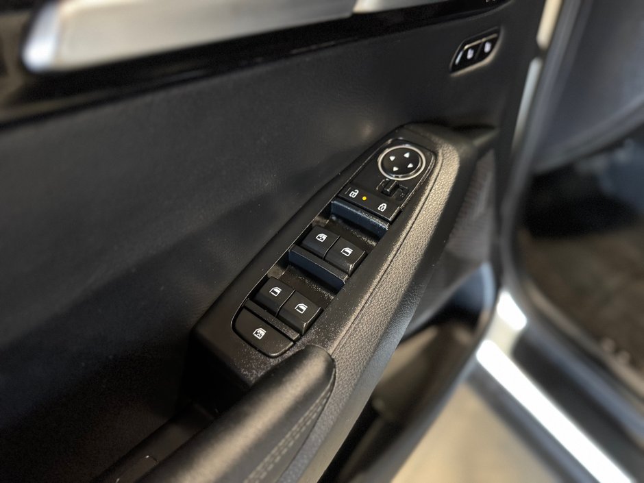 2024 Kia Seltos EX Premium AWD-18