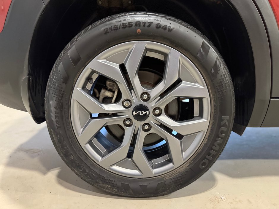 2024 Kia Seltos EX AWD-31