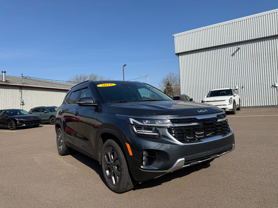 2025 Kia Seltos EX AWD-1