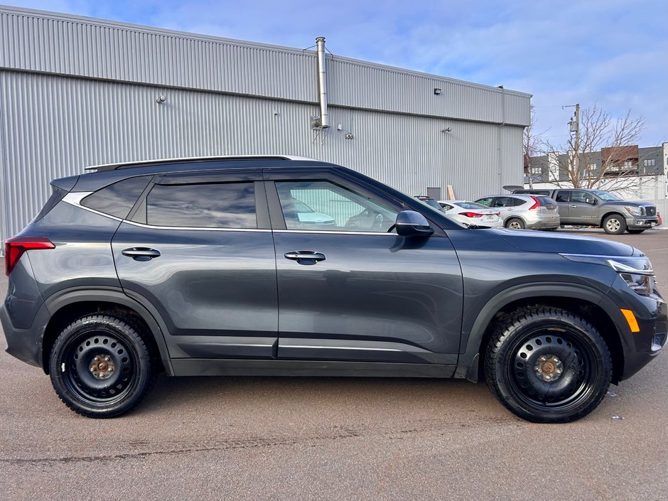 2025 Kia Seltos EX AWD-1