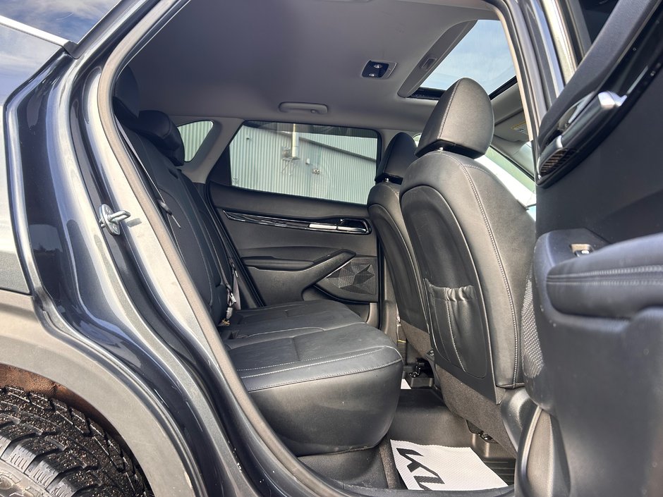 2025 Kia Seltos EX AWD-12