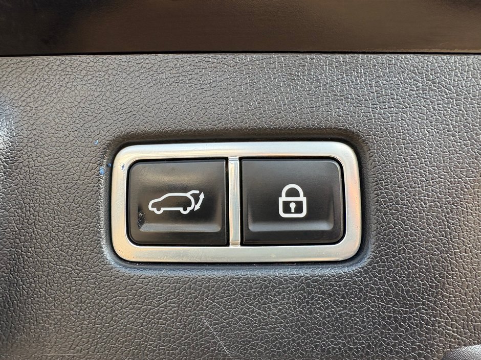 2022 Kia Sorento Plug-In Hybrid SX AWD | SAVE $2000 WITH PEI PHEV REBATE-13