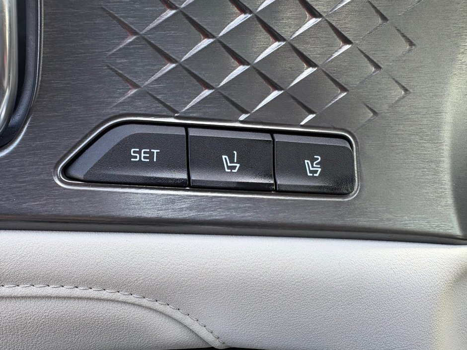 2022 Kia Sorento Plug-In Hybrid SX AWD | SAVE $2000 WITH PEI PHEV REBATE-15