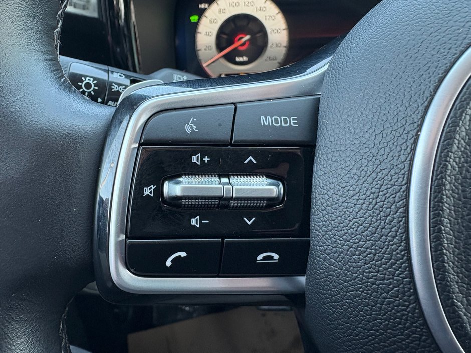 2022 Kia Sorento Plug-In Hybrid SX AWD | SAVE $2000 WITH PEI PHEV REBATE-18