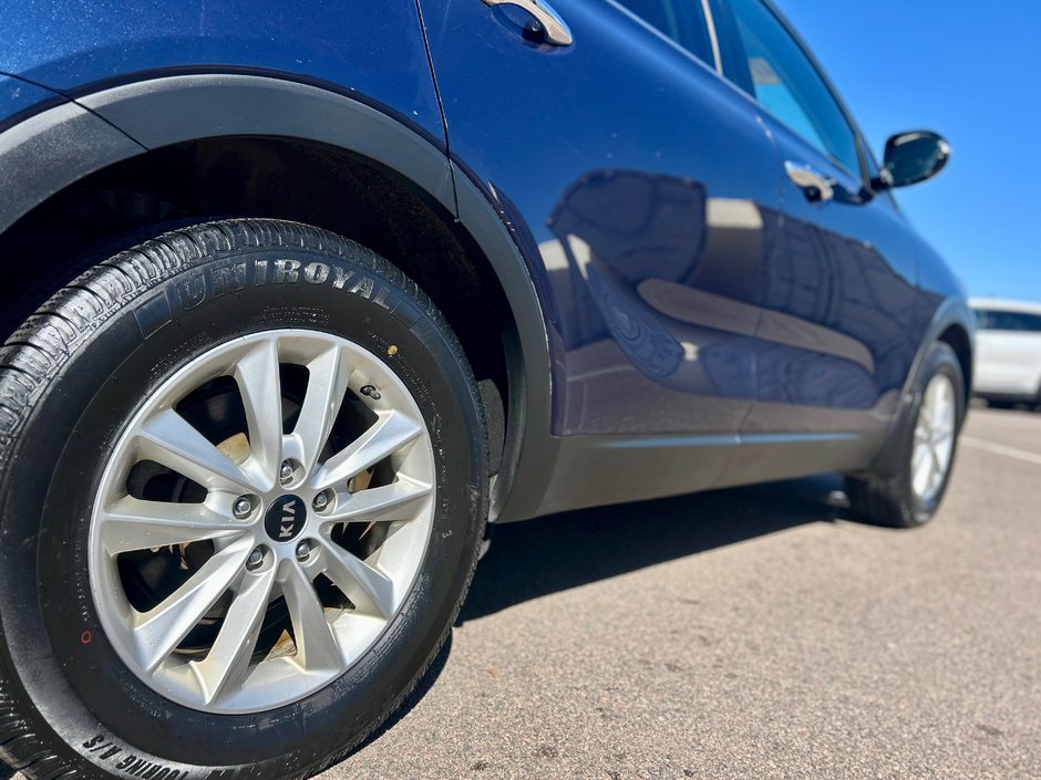 2019 Kia Sorento LX-3
