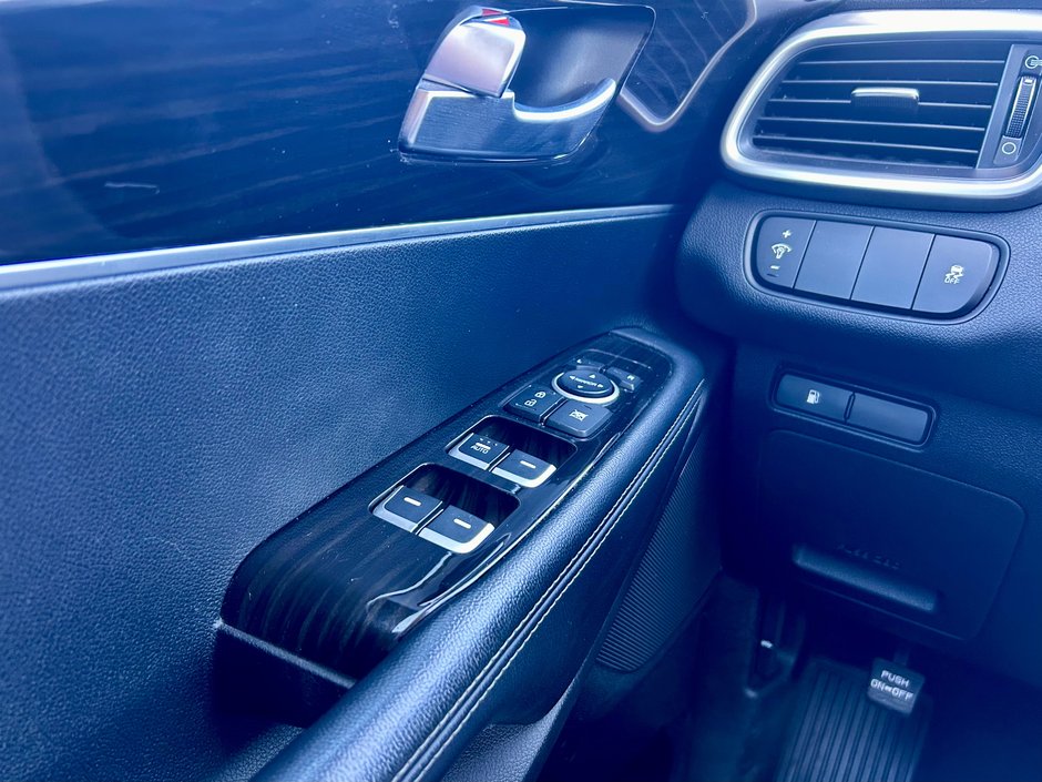 2019 Kia Sorento LX-28