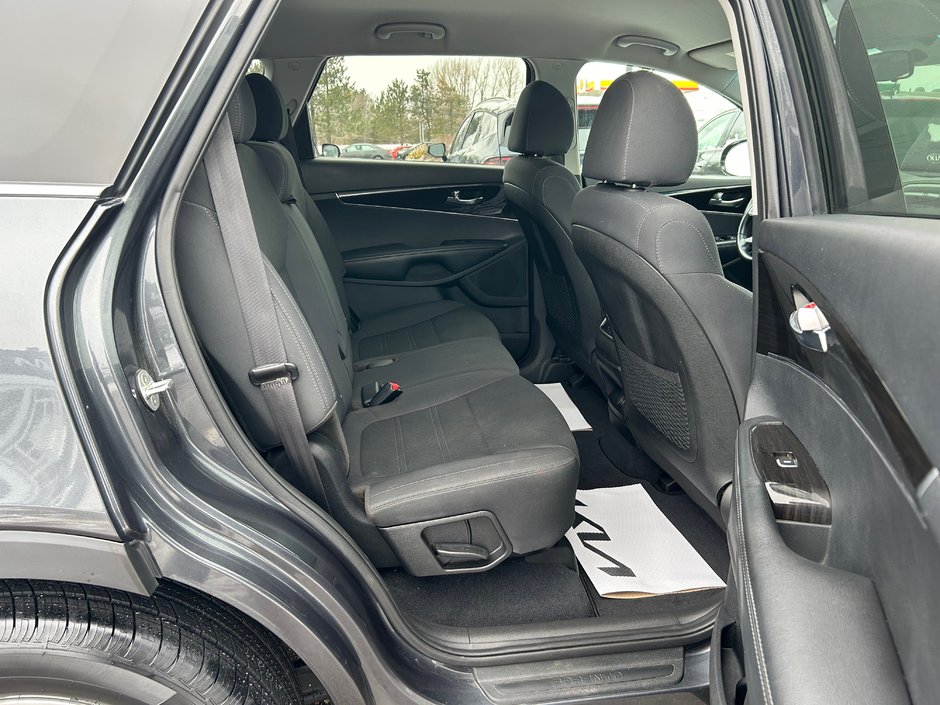 2020 Kia Sorento LX+ AWD-10