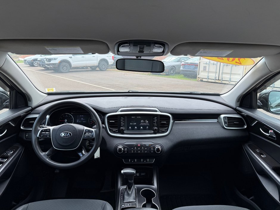 2020 Kia Sorento LX AWD-15