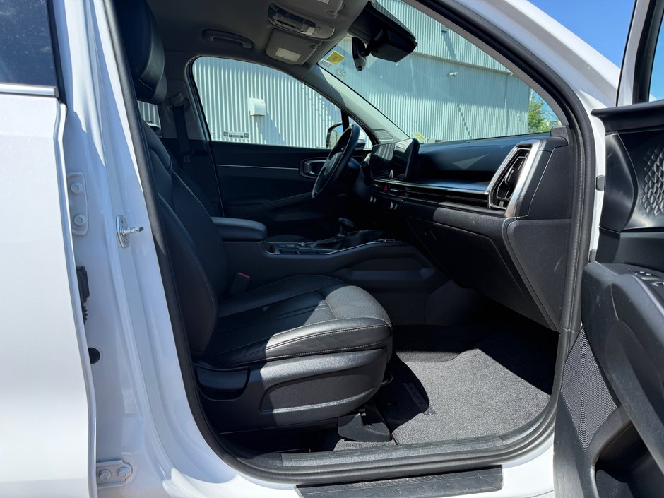 2024 Kia Sorento EX AWD-15