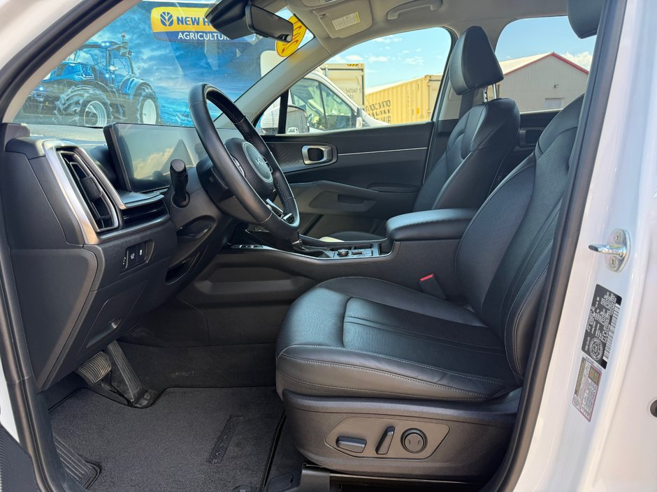 2024 Kia Sorento EX AWD-10