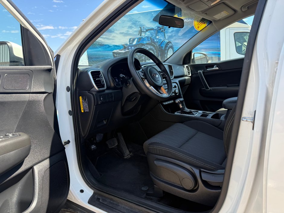 2020 Kia Sportage LX AWD-9