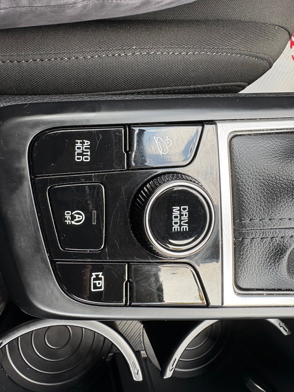 2023 Kia Sportage LX-18