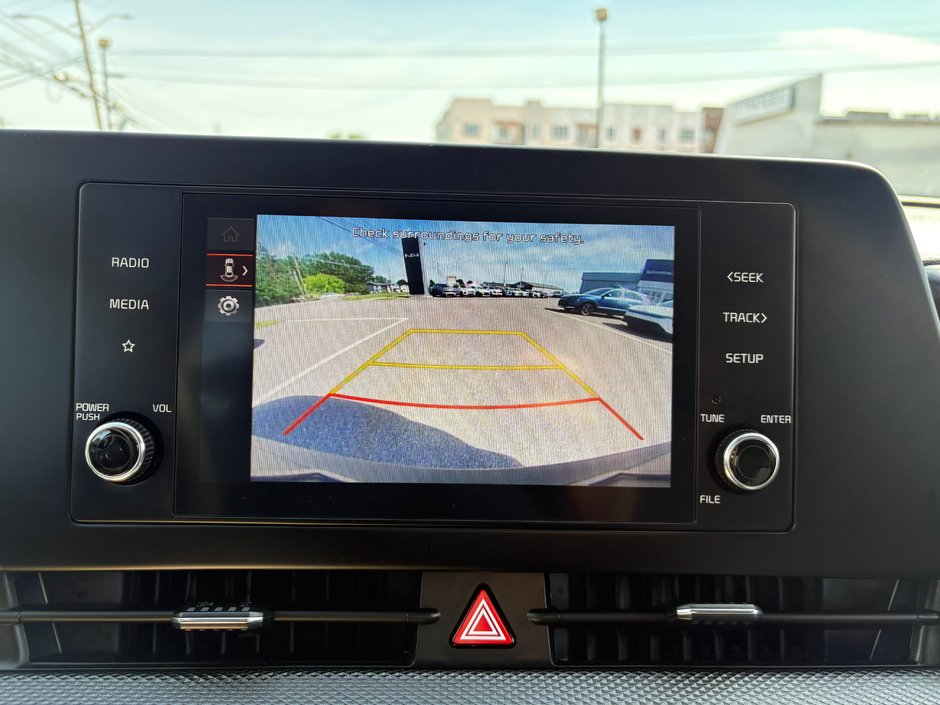 2024 Kia Sportage LX-17