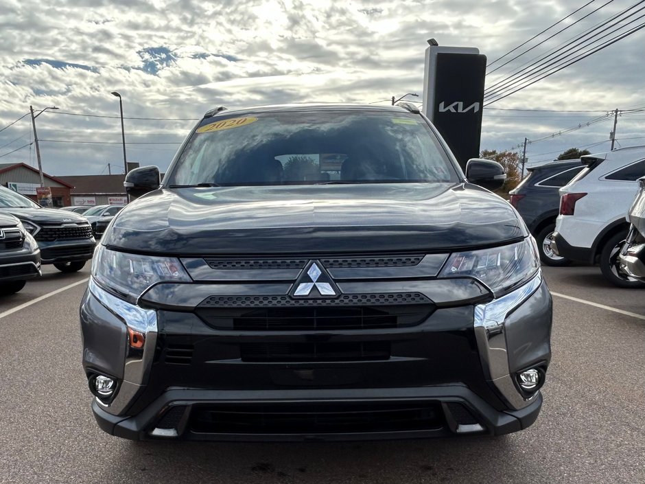 2020 Mitsubishi Outlander Limited Edition AWD-1