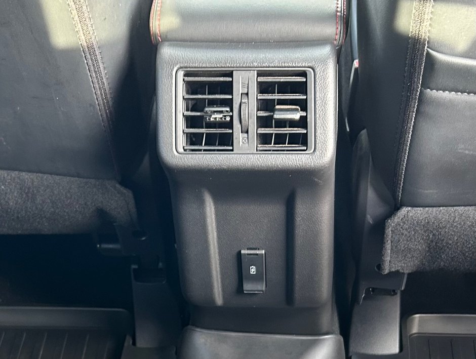 2020 Mitsubishi Outlander Limited Edition AWD-18