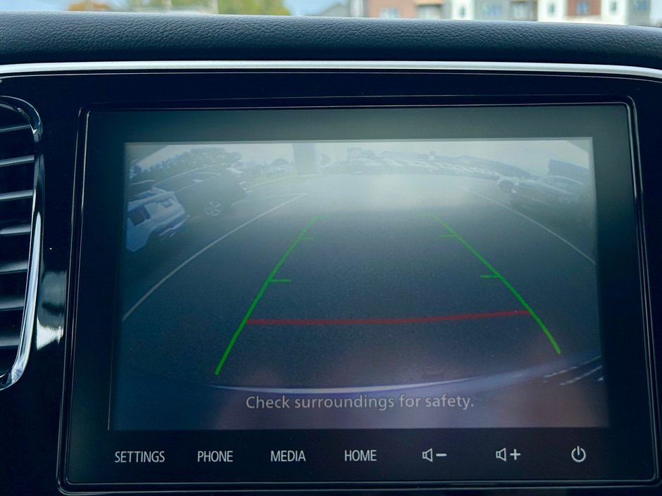 2020 Mitsubishi Outlander Limited Edition AWD-28