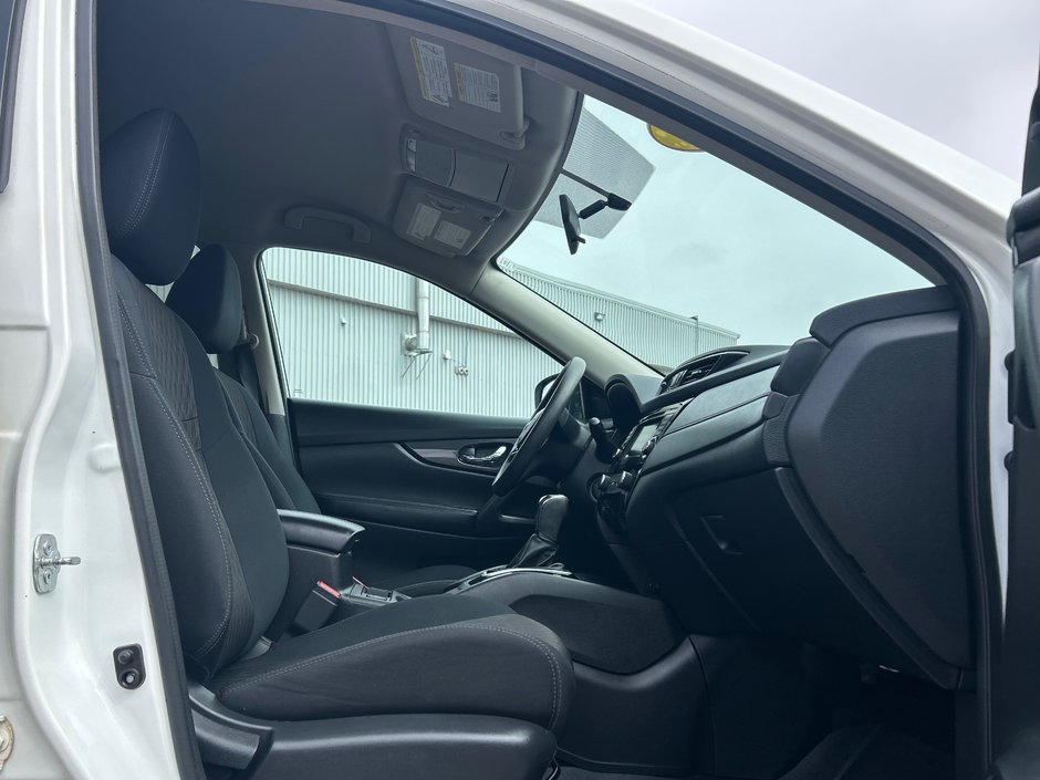 2018 Nissan ROGUE S-13