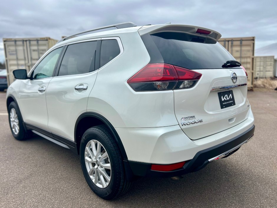 2018 Nissan ROGUE S-10