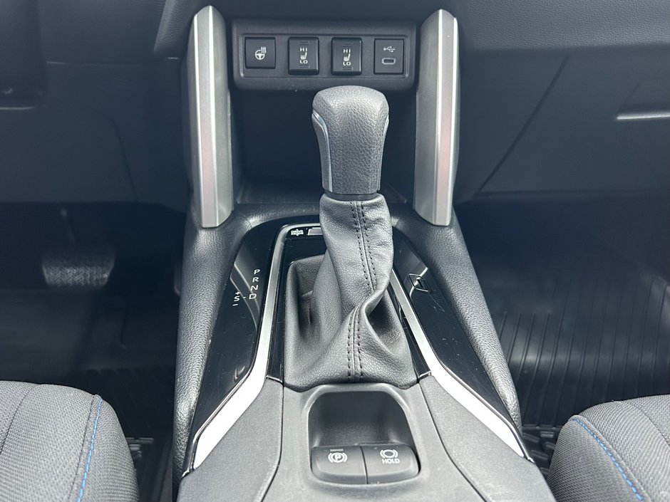 2023 Toyota Corolla Cross Hybrid SE AWD-16