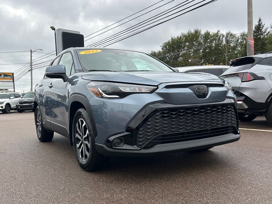 2023 Toyota Corolla Cross Hybrid SE AWD-0