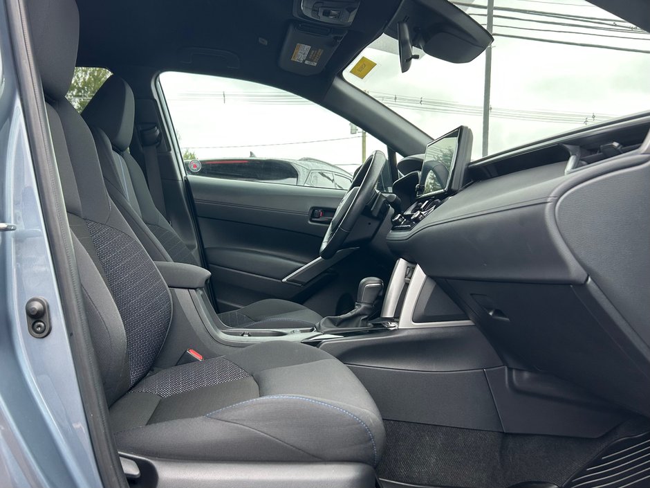 2023 Toyota Corolla Cross Hybrid SE AWD-9