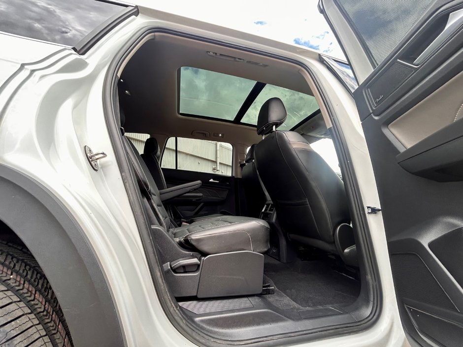 2022 Volkswagen Atlas Execline R-Line AWD-15