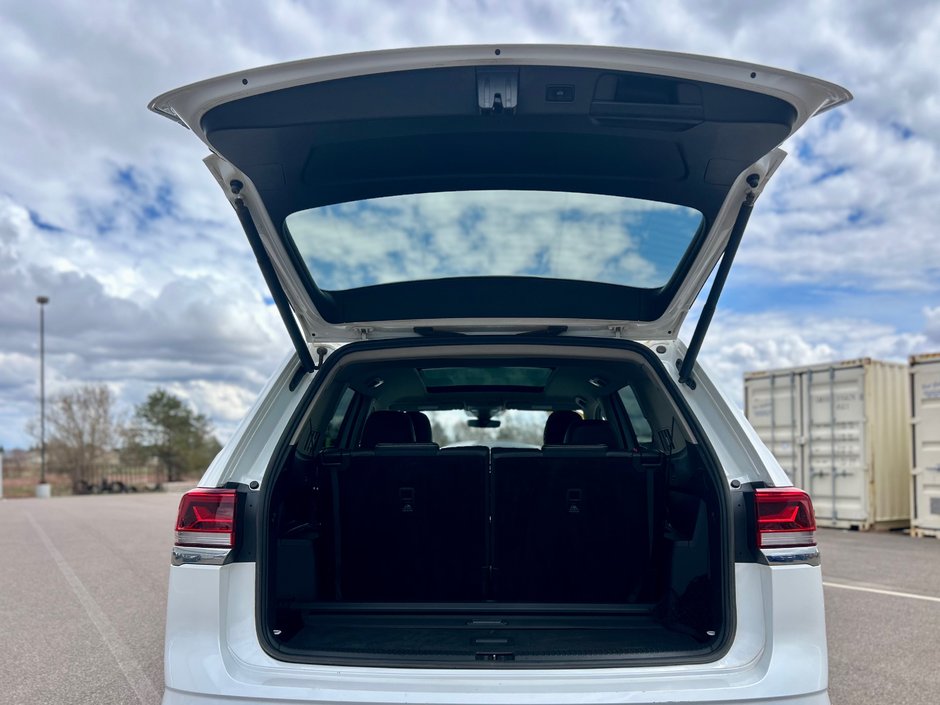 2022 Volkswagen Atlas Execline R-Line AWD-6