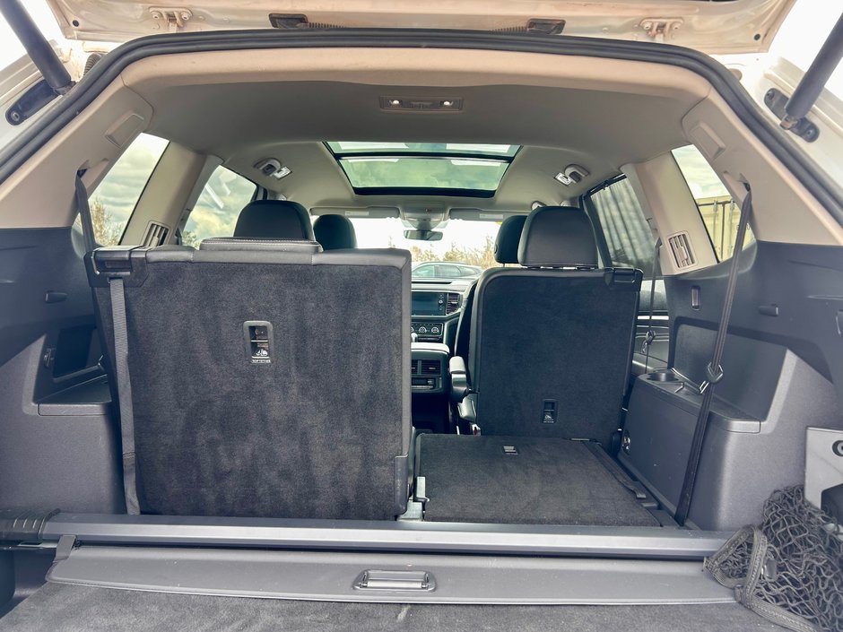 2022 Volkswagen Atlas Execline R-Line AWD-16