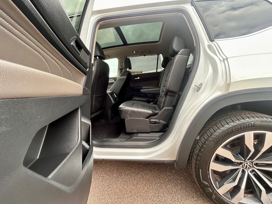 2022 Volkswagen Atlas Execline R-Line AWD-17