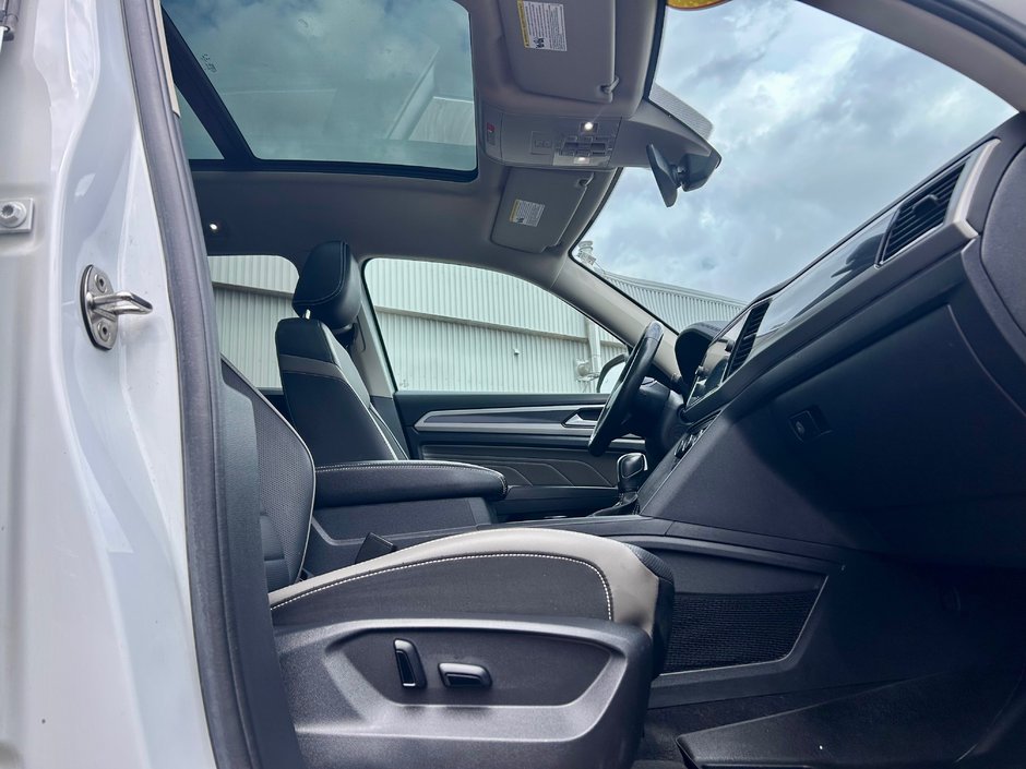 2022 Volkswagen Atlas Execline R-Line AWD-12