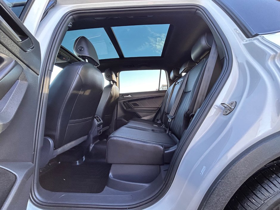 2022 Volkswagen TIGUAN COMFORTLINE R-LINE BLACK EDITION-18