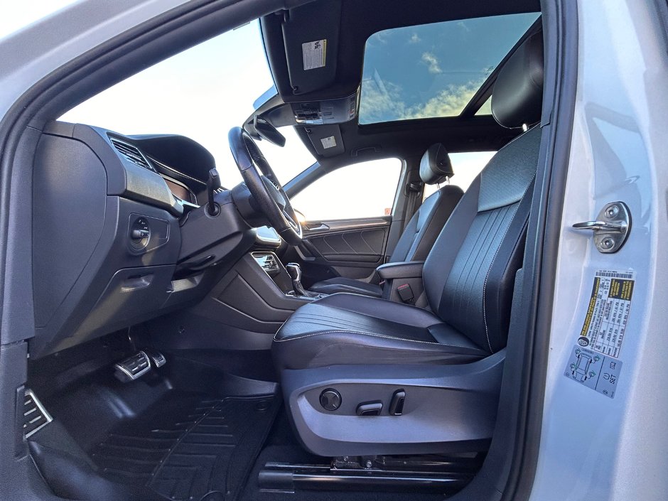 2022 Volkswagen TIGUAN COMFORTLINE R-LINE BLACK EDITION-21