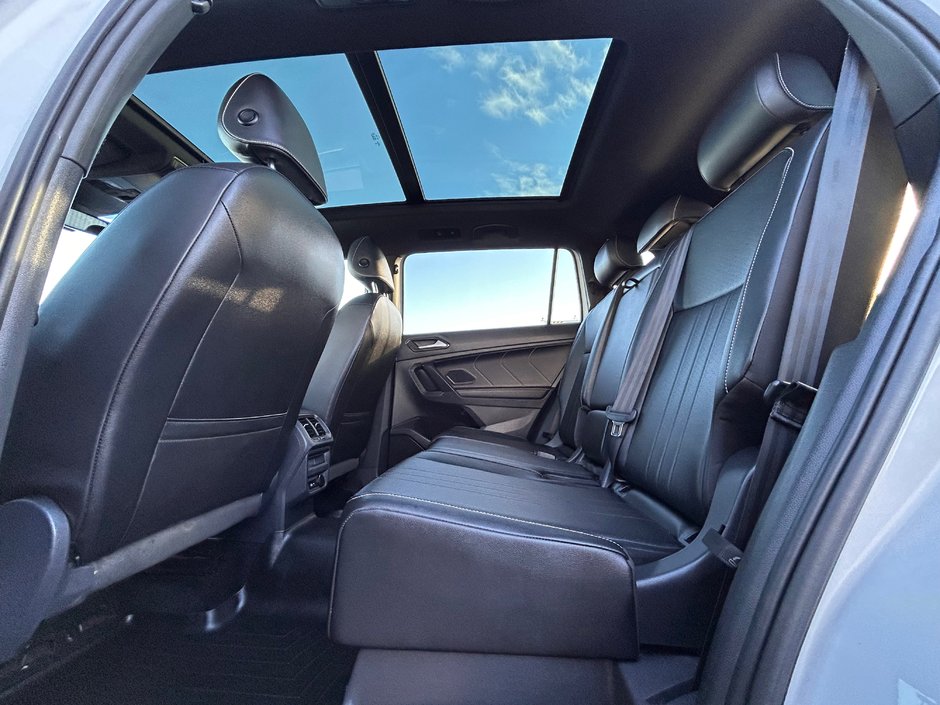 2022 Volkswagen TIGUAN COMFORTLINE R-LINE BLACK EDITION-19