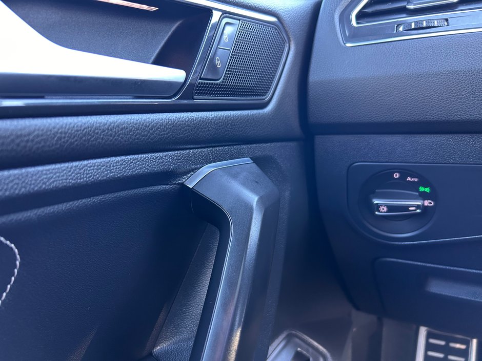 2022 Volkswagen TIGUAN COMFORTLINE R-LINE BLACK EDITION-27