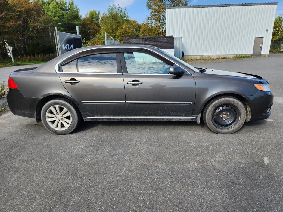 2010 Kia Magentis LX