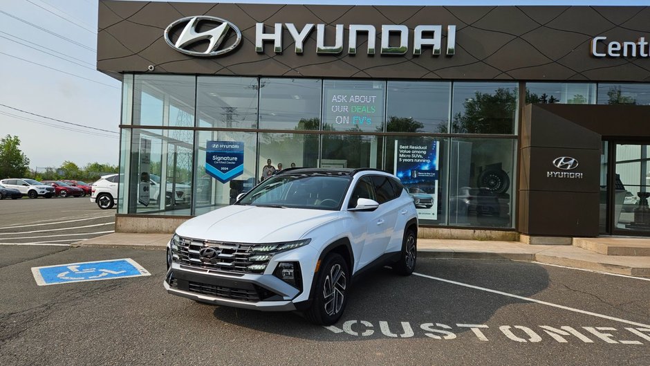 2025 Hyundai Tucson Hybrid ULTIMATE in New Glasgow, Nova Scotia
