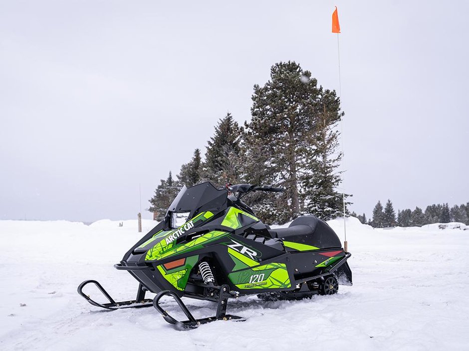 Arctic Cat ZR 120  2025