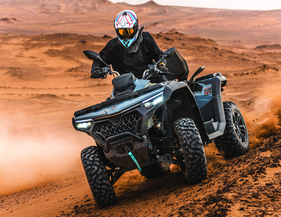2025 CF Moto CFORCE 800 Touring