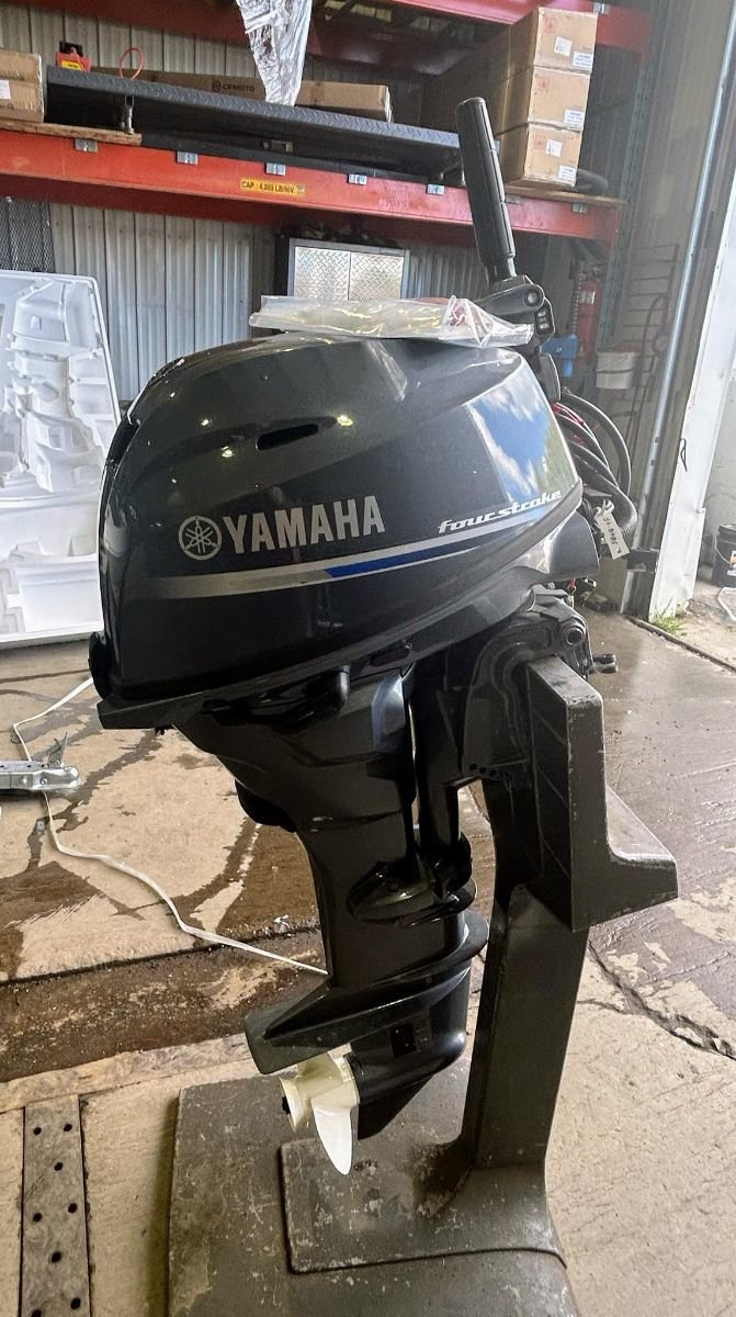 Yamaha F25 LMHC 2022