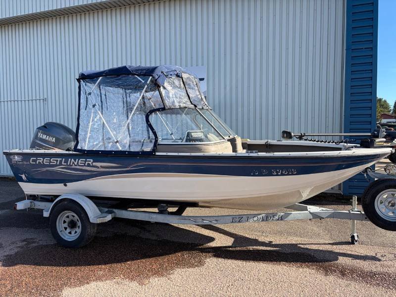 Crestliner CRESTLINER SUPER HAWK 1800  2004
